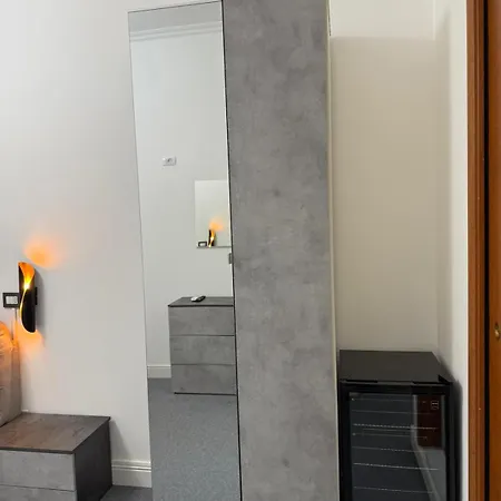 Rosa Italia 3* 로마